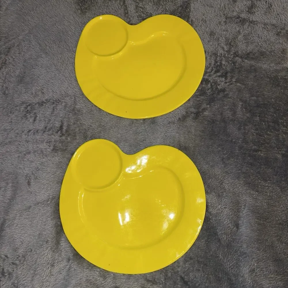 Art Easel Plates and Snack Tray Bright Yellow Set of 3